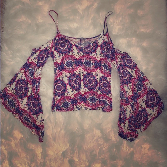 Charlotte Russe Tops - Bell Sleeve Patterned Top with Shoulder Cut Outs